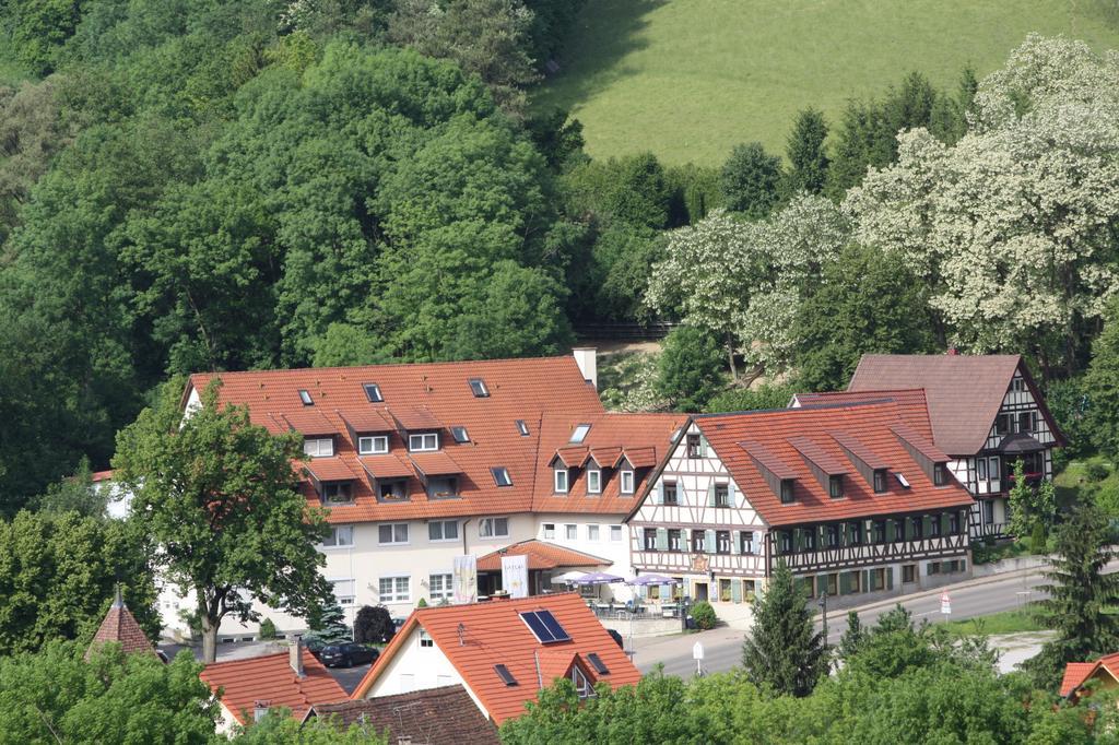 Akzent Hotel Goldener Ochsen Croeffelbach Bagian luar foto